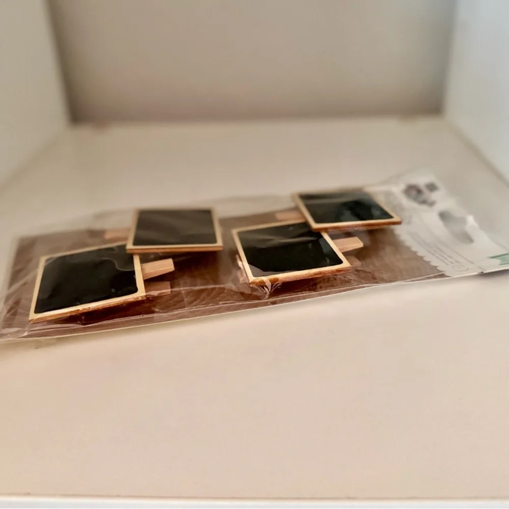 THE CONTAINER STORE DIY SHOP Pack of 4 Mini Chalkboard Clips